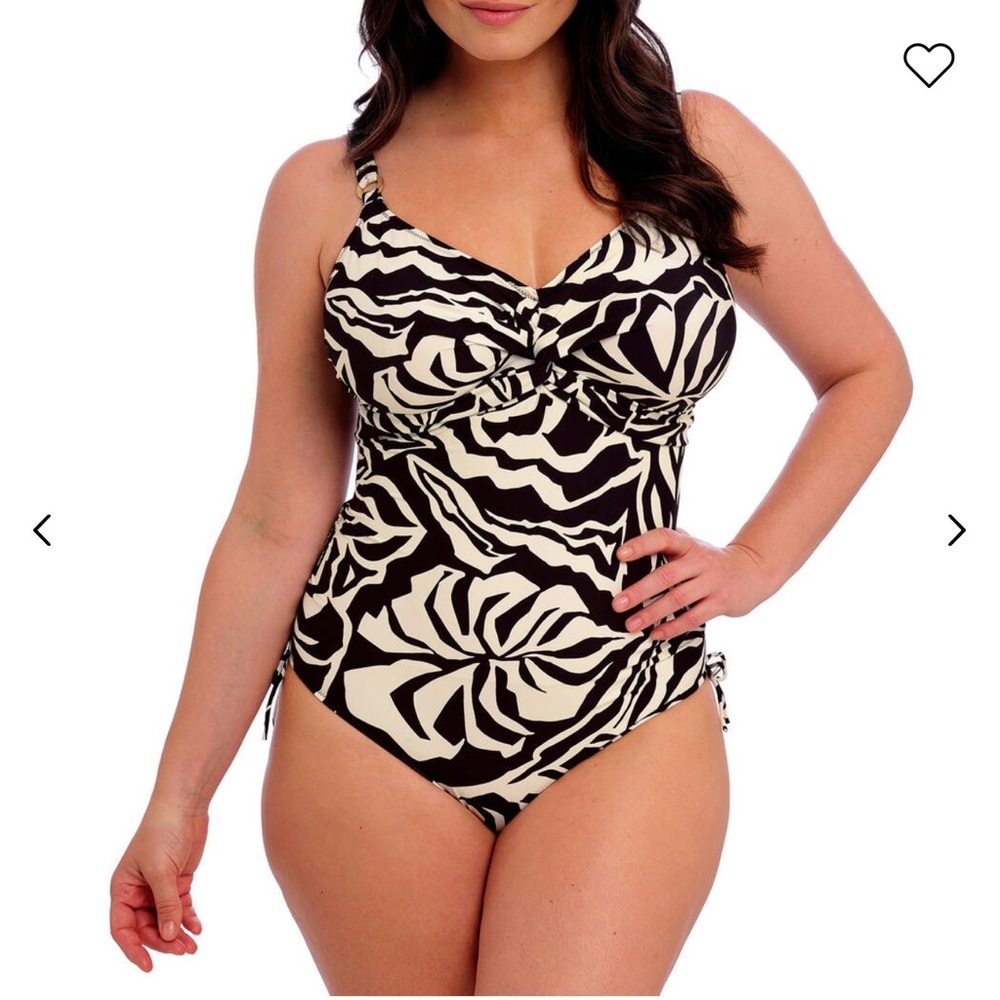 🌴-(23) Fantasize Black and White Patterned Swimsuit
